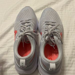 Nike react size 10 womens